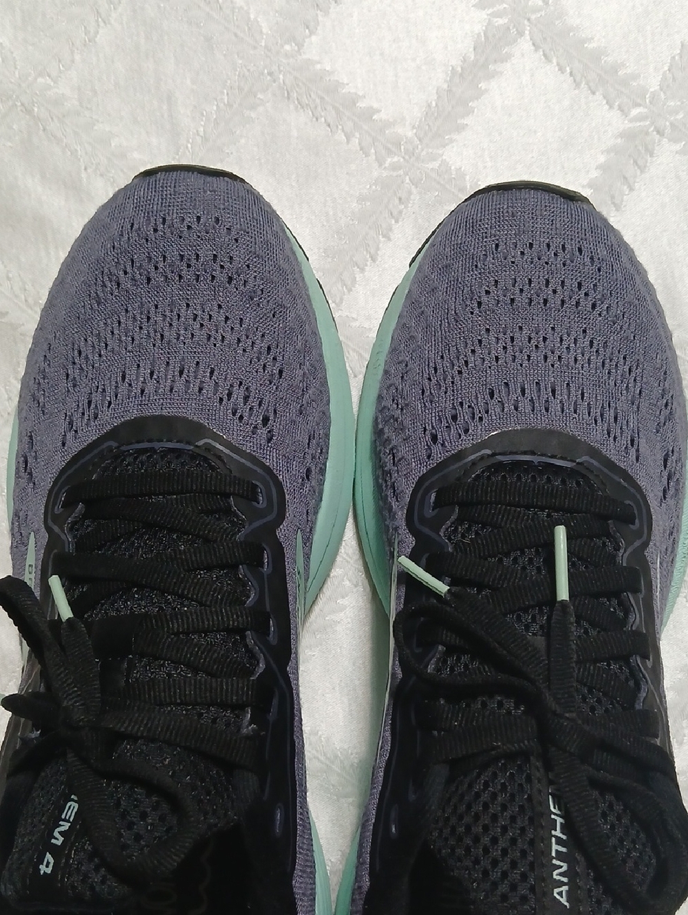 BROOKS  Anthem 4 Gray And Mint Running Training Shoes Size 9.5 Womans - Picture 3 of 11